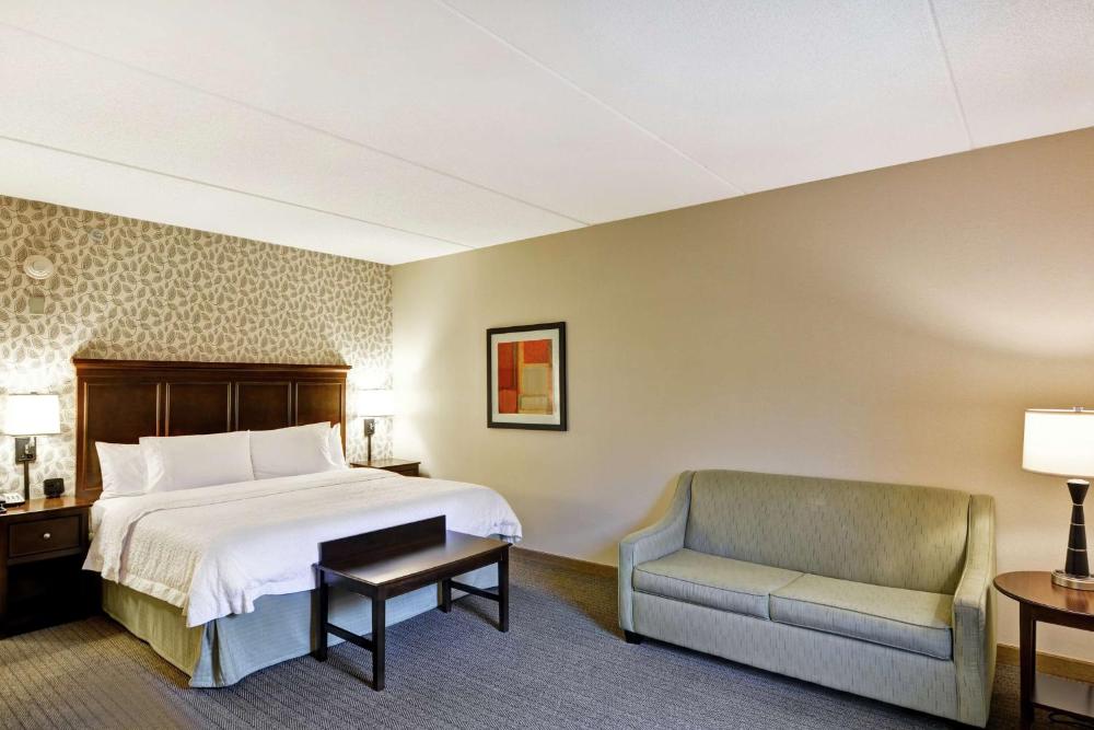 Room image 3